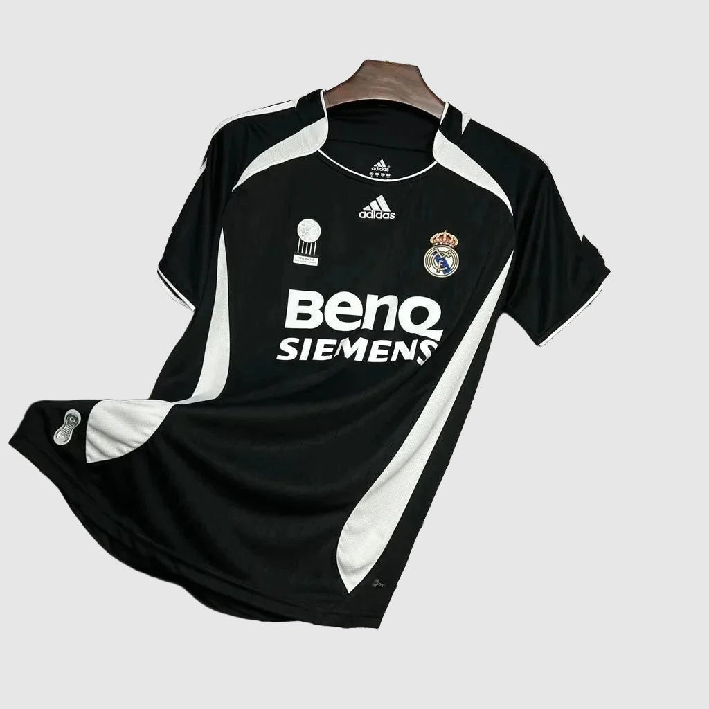 Real Madrid - Retro Away 2006/07 Jersey