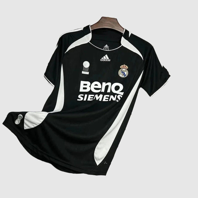 Real Madrid - Retro Away 2006/07 Jersey