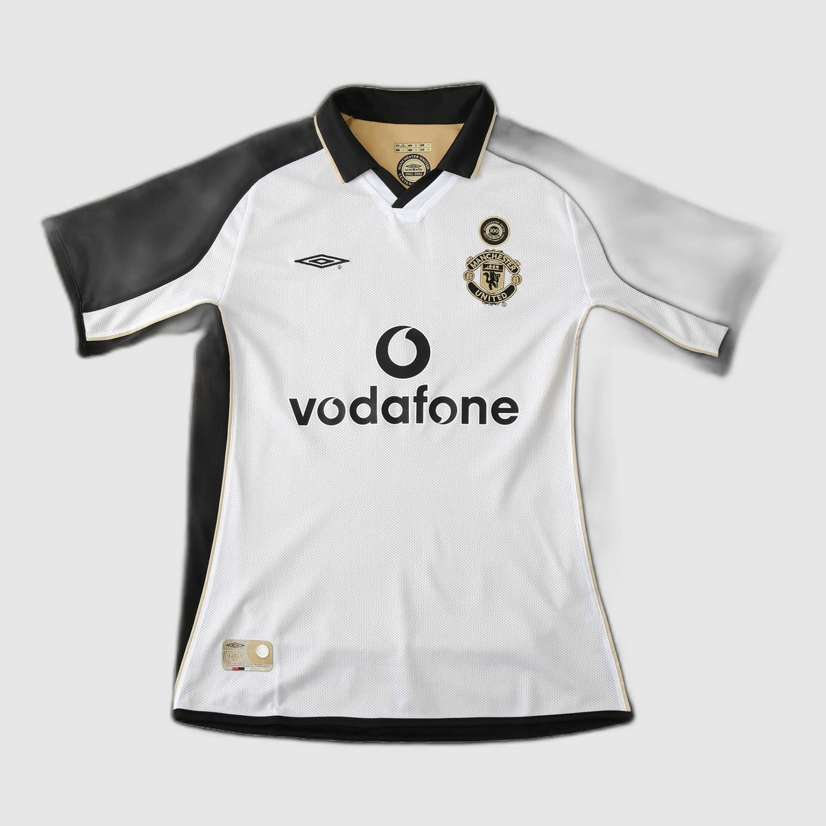 Manchester United - Edition 100 Years 01/02 Retro Jersey